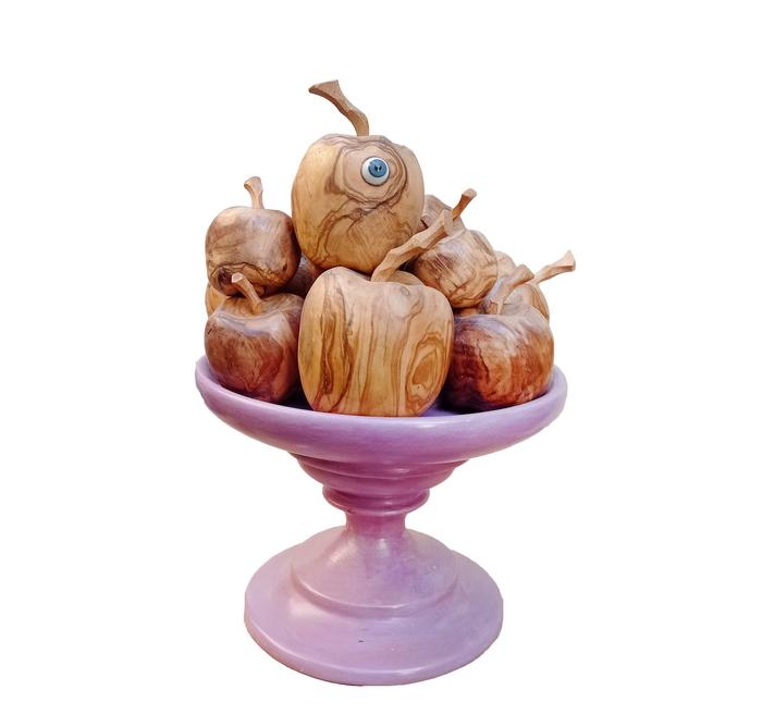 Il guardiano, 2014, legno intagliato, stuccato e dipinto a mano, occhio di vetro, 30 x 22 Ø cm